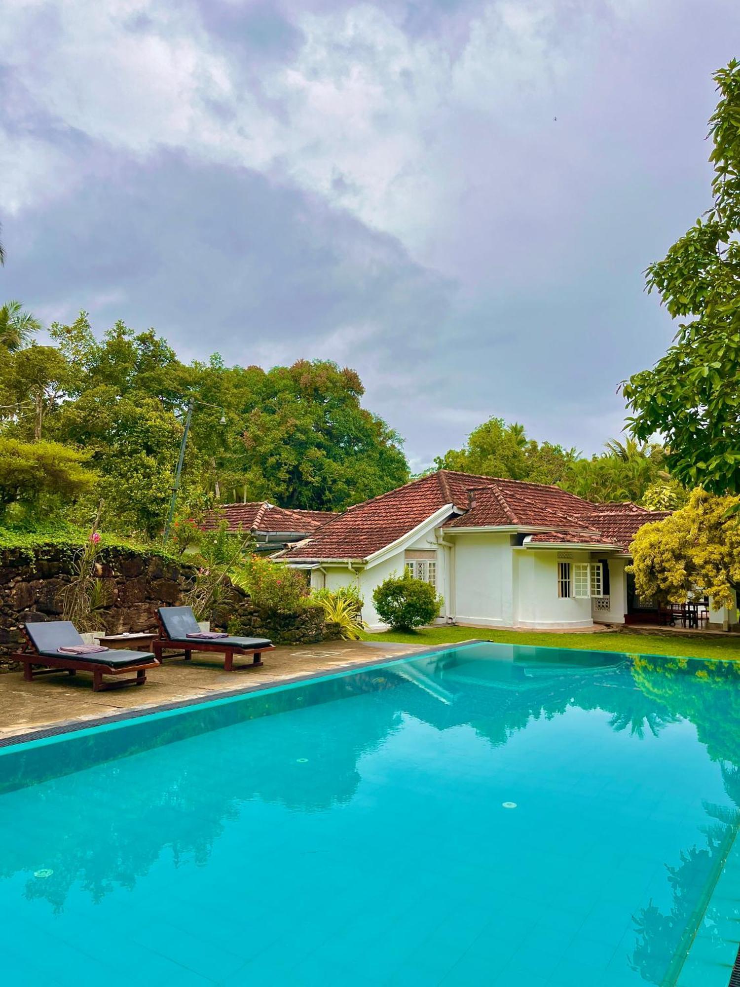 אונה ואטונה Thalpe Walawwa Heritage Villa מראה חיצוני תמונה
