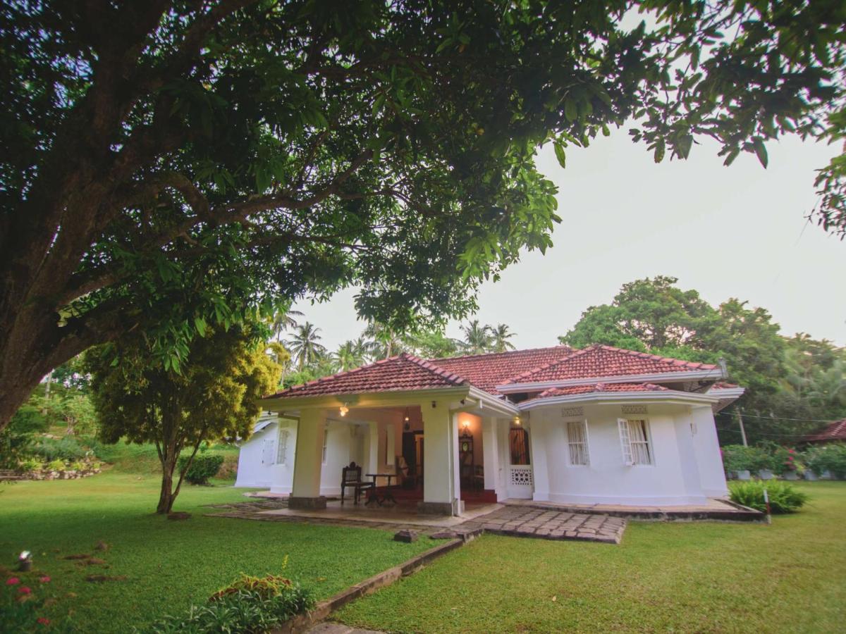 אונה ואטונה Thalpe Walawwa Heritage Villa מראה חיצוני תמונה