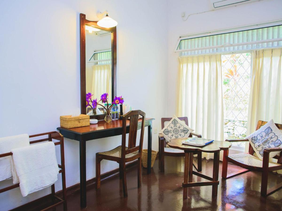 אונה ואטונה Thalpe Walawwa Heritage Villa מראה חיצוני תמונה