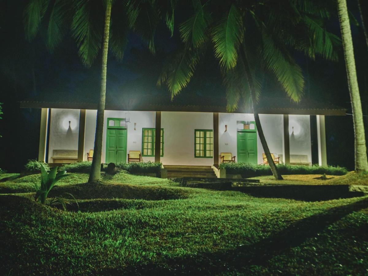 אונה ואטונה Thalpe Walawwa Heritage Villa מראה חיצוני תמונה