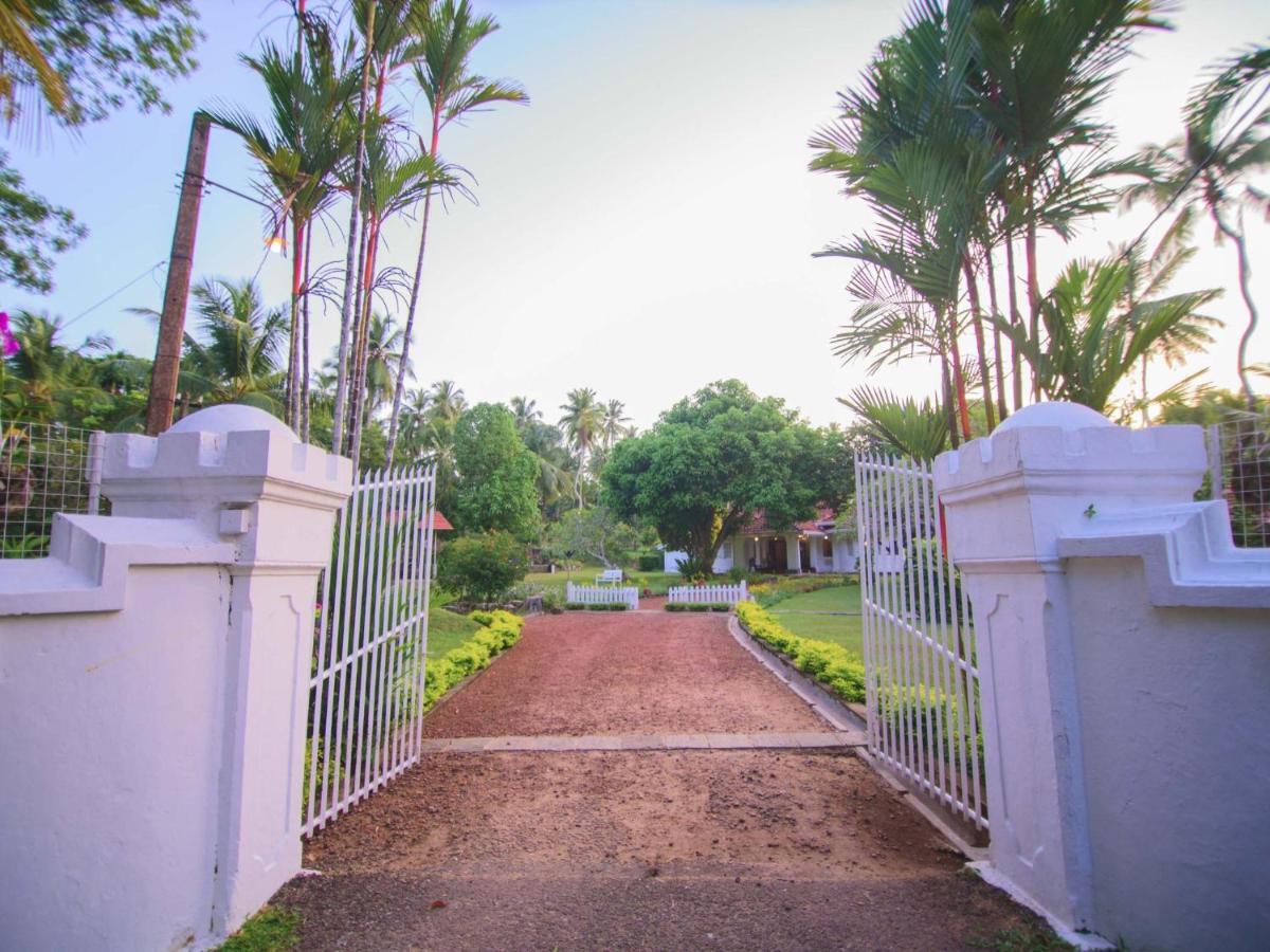אונה ואטונה Thalpe Walawwa Heritage Villa מראה חיצוני תמונה