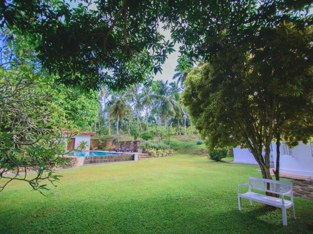 אונה ואטונה Thalpe Walawwa Heritage Villa מראה חיצוני תמונה