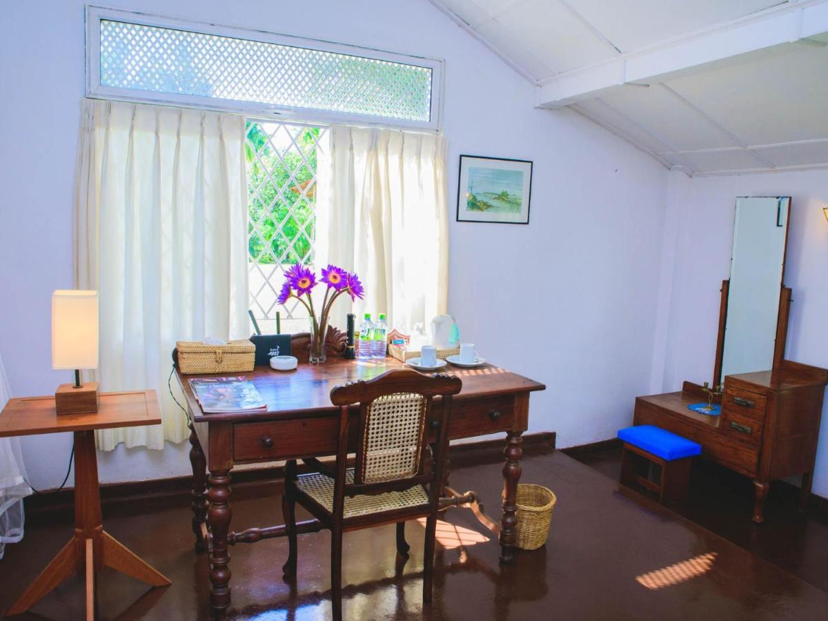 אונה ואטונה Thalpe Walawwa Heritage Villa מראה חיצוני תמונה