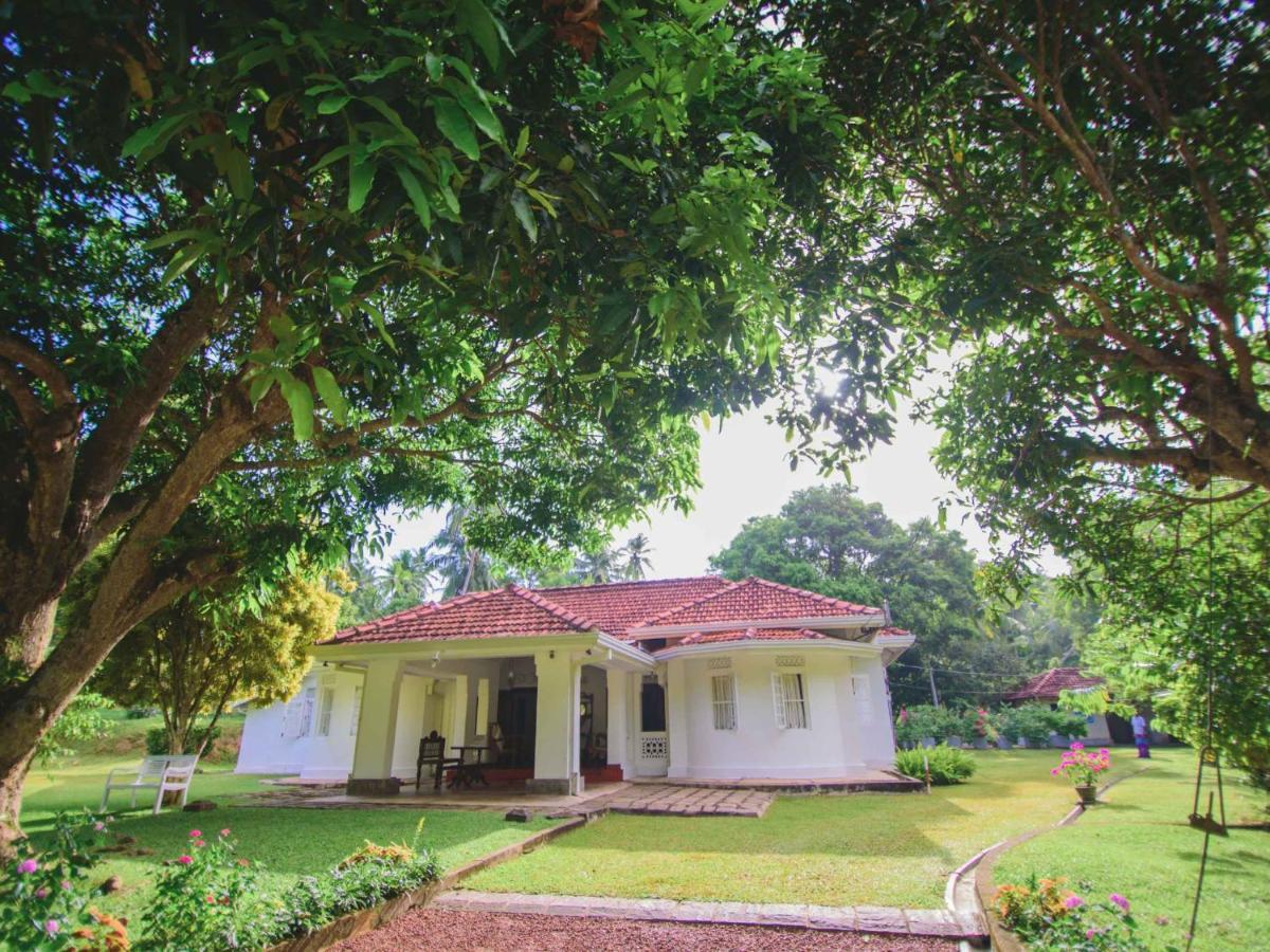 אונה ואטונה Thalpe Walawwa Heritage Villa מראה חיצוני תמונה