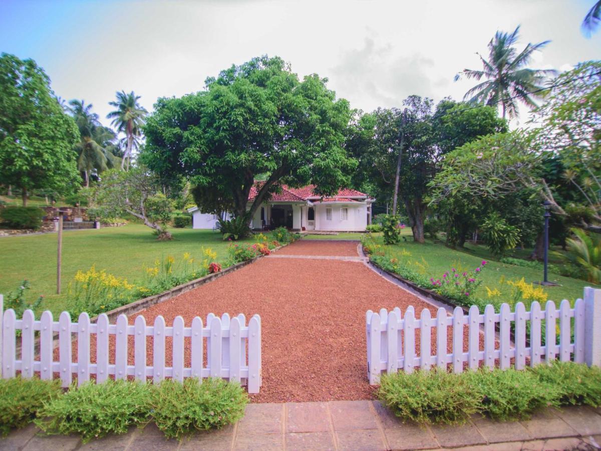 אונה ואטונה Thalpe Walawwa Heritage Villa מראה חיצוני תמונה